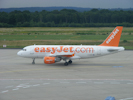 Airbus A319 von Easyjet - G-EZED