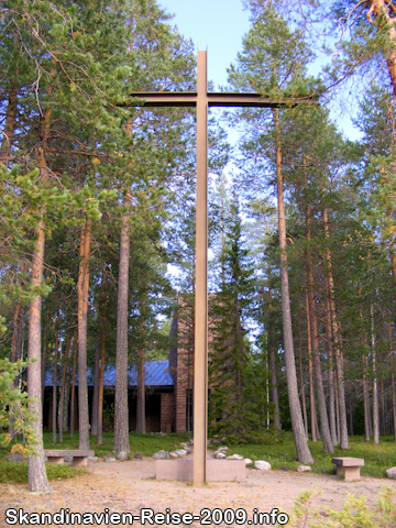 Kreuz beim deutschen Soldatenfriedhof in Rovaniemi
