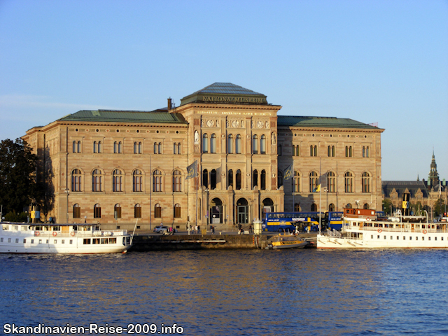 Nationalmuseum am Abend