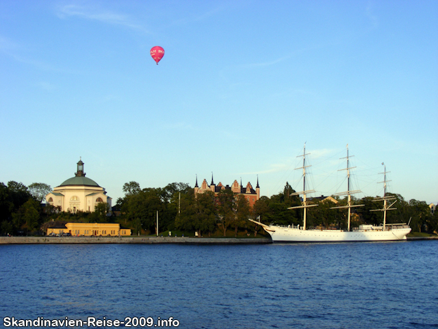 AF Chapman im Hafen von Stockholm am Abend