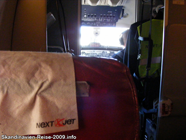 Blick ins Cockpit kurz vor der Landung