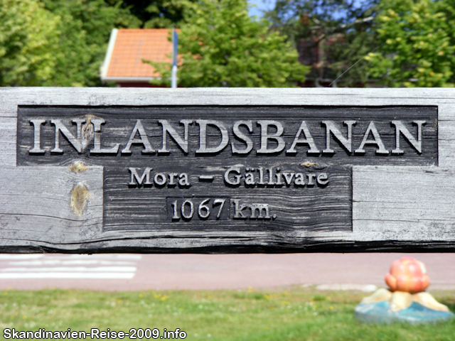 Detail des Inlandsbahn Denkmals - Inlandsbanan Mora - Gällivare 1067 KM
