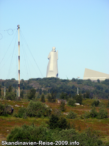 Blick auf das Aljoscha-Denkmal